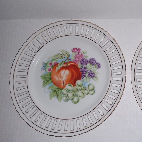 Vintage Hand Painted Collectible Reticulated China Fruit plates - Picture 1 of 3